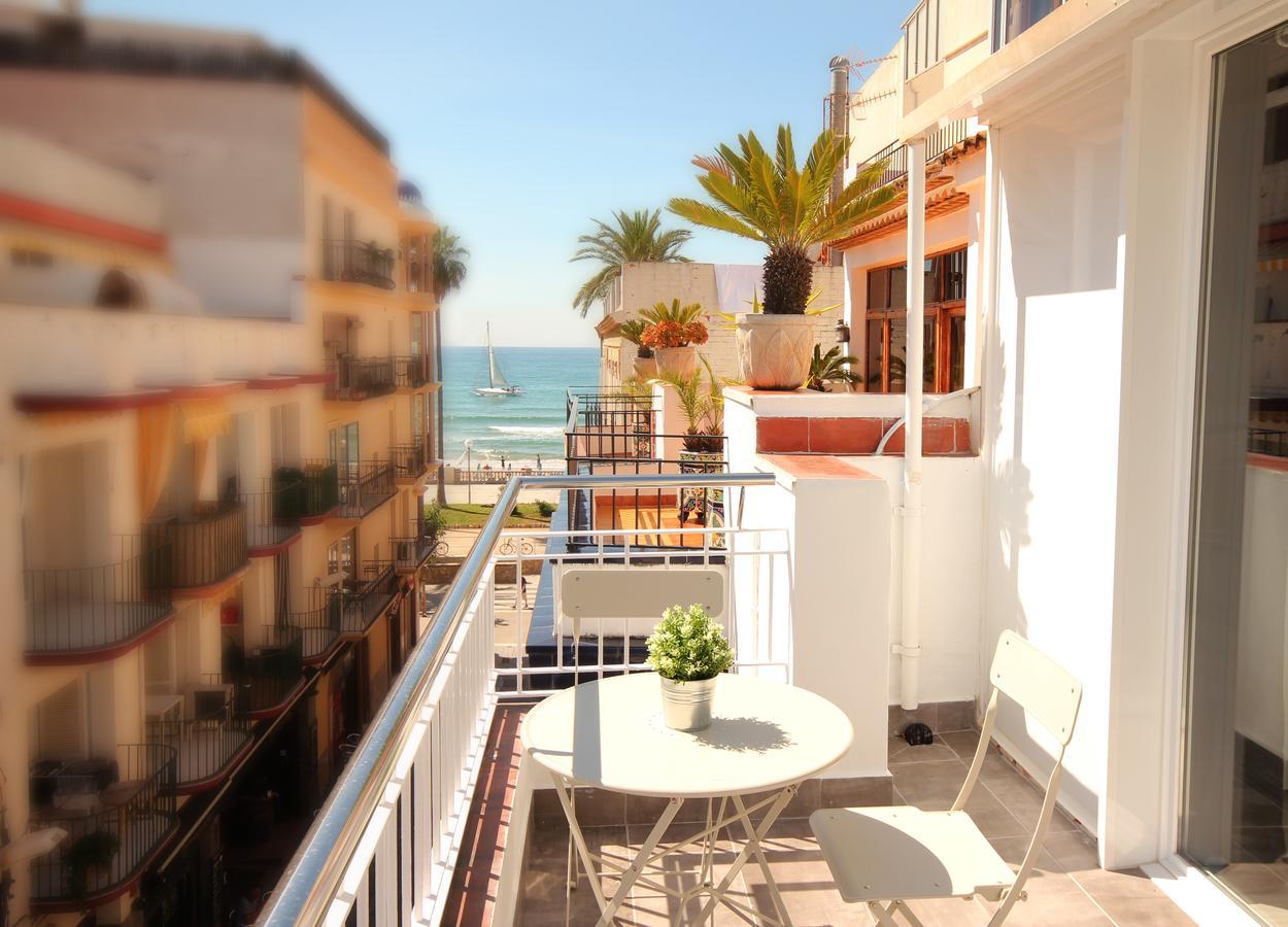 Rainbow Apartments By Blausitges Sitges Buitenkant foto